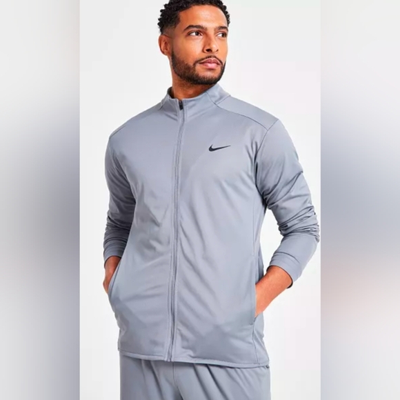 *NWT* NIKE Totality Dri-FIT Full-Zip Jacket Size Medium In Gray FV8962-065 - Picture 1 of 9